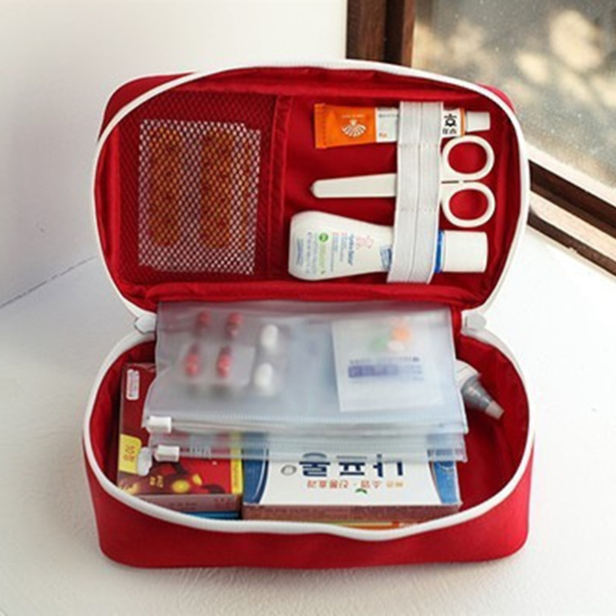 Health Medicine First Aid Kit  - First Aid Bag Kit のレビューと価格